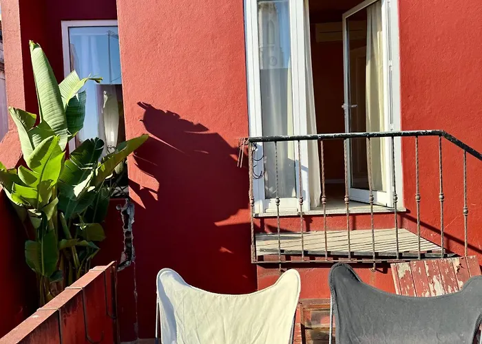 Slow Being In Matosinhos (Porto)