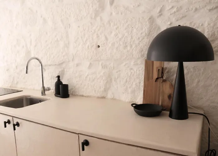 Slow Being In Appartamento